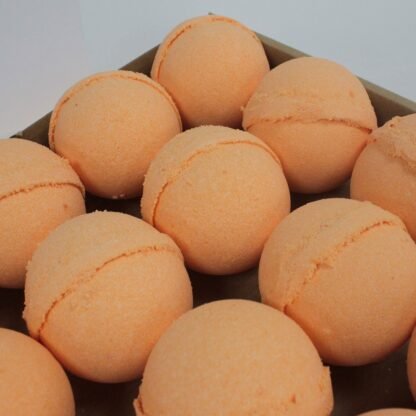 Tangerine & Grapefruit Bath Bomb X 1 - Image 2