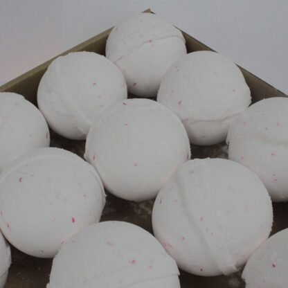Coconut Dream Bath Bomb X 1 - Image 2