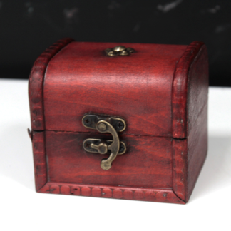 Small Classic Chest (same inside Colb-23) X 1