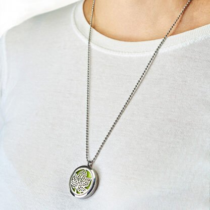 Aromatherapy Diffuser Necklace - Leaf 30mm X 1 - Image 4