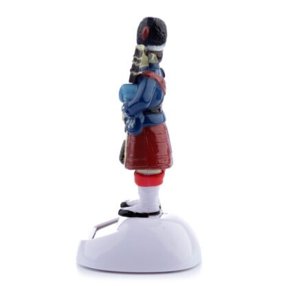 Novelty Scottish Piper Solar Powered Pal 1 Pack - Image 13